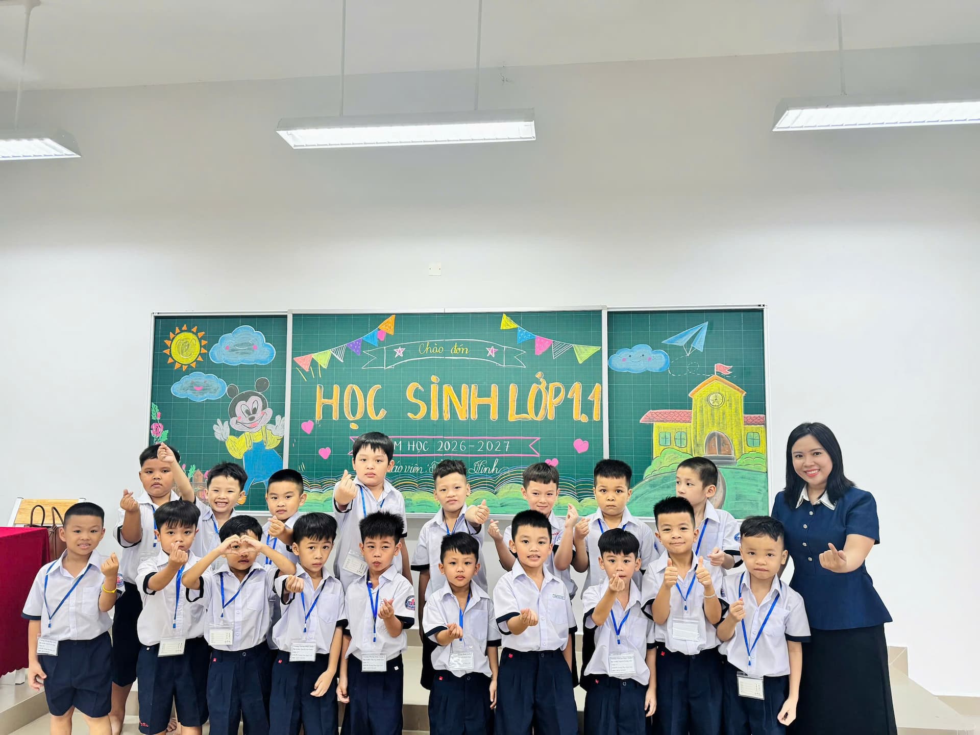Trường Tiểu học Bình Chuẩn 3 tổ chức buổi tập trung học sinh đầu tiên tại cơ sở mới